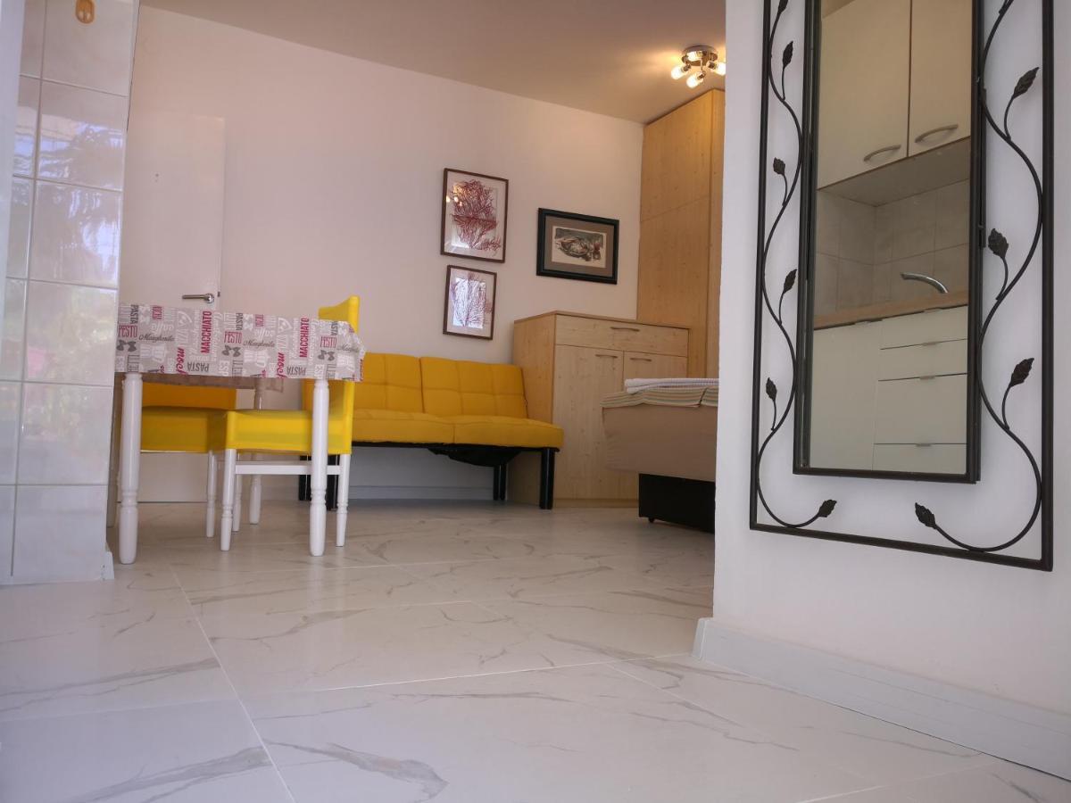 City Center Garden Apartments シベニク エクステリア 写真